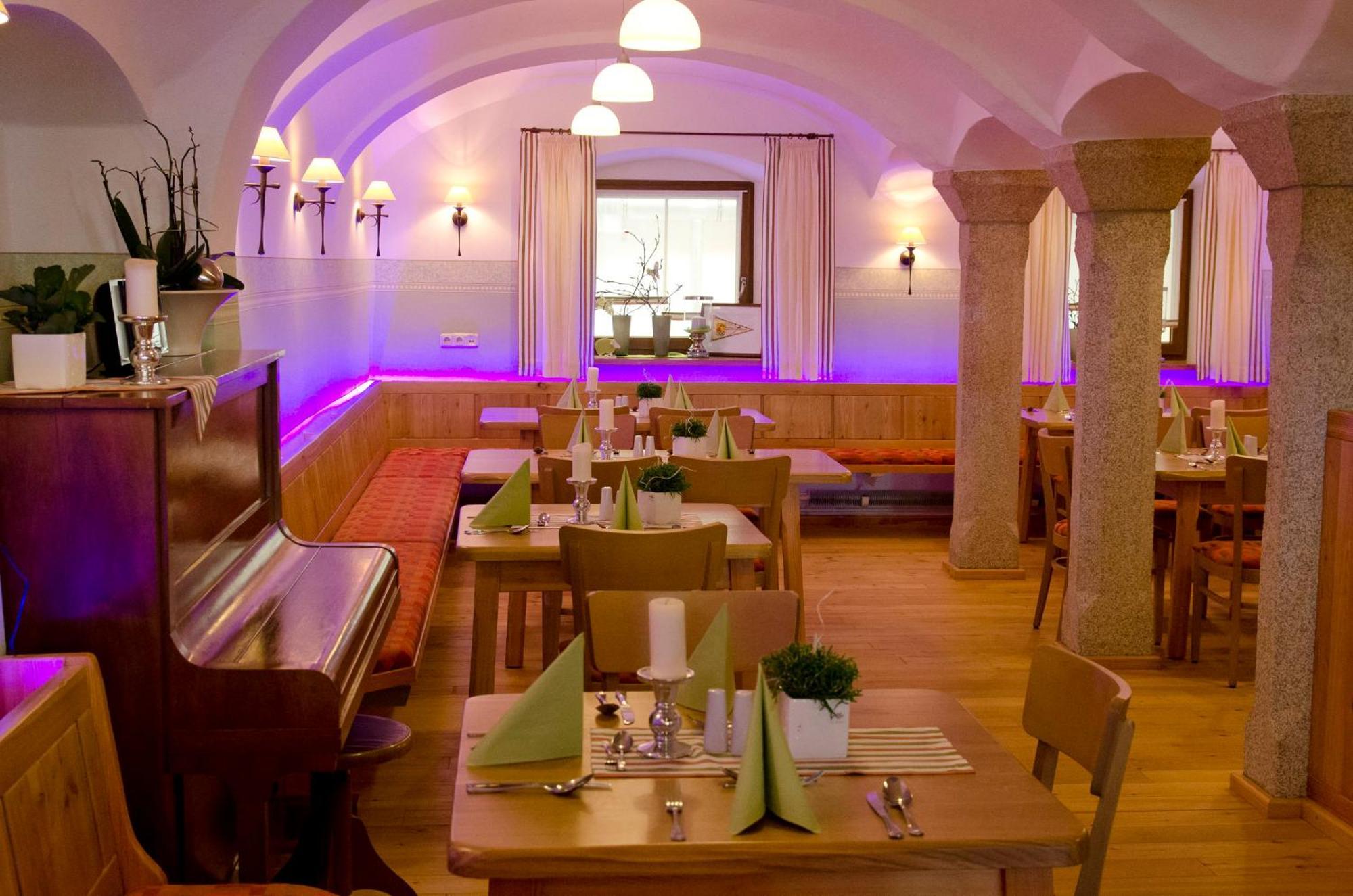 Hotel Gasthof Zur Post Barnau Exterior photo